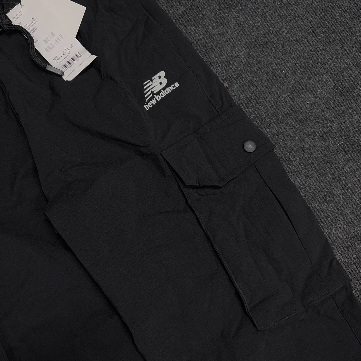 NEW BALANCE CARGO TRACK