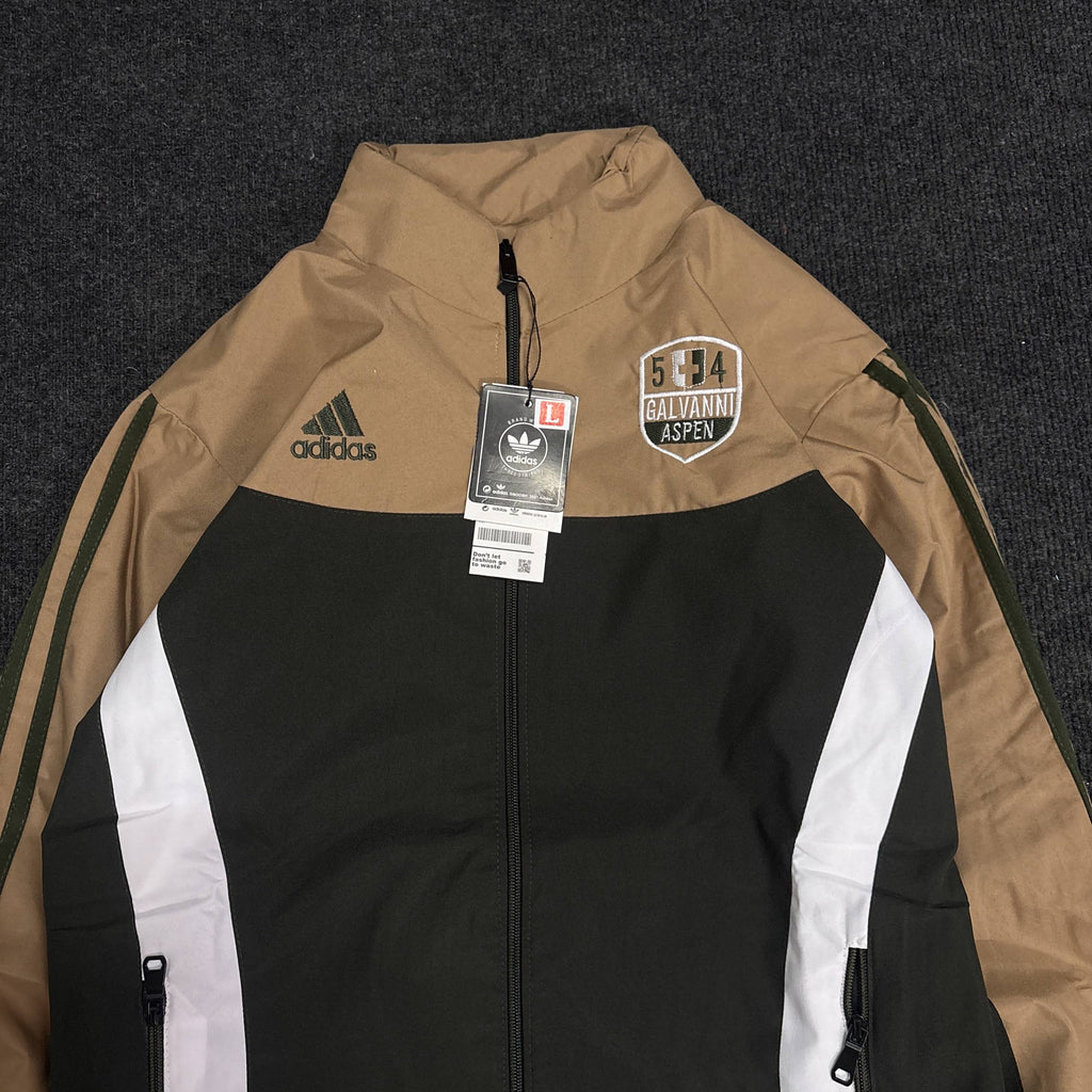BEIGE GREEN RETRO JACKET