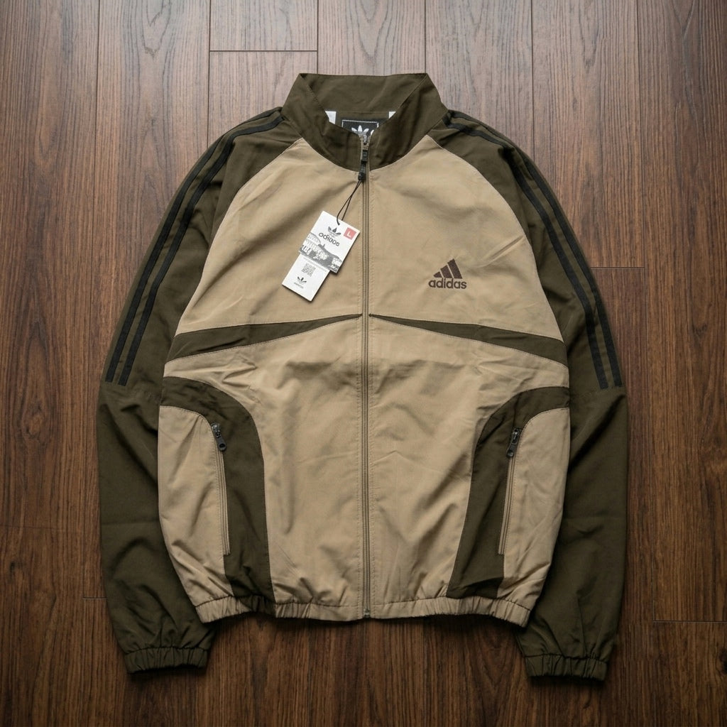ADIDS LIGHT JACKET