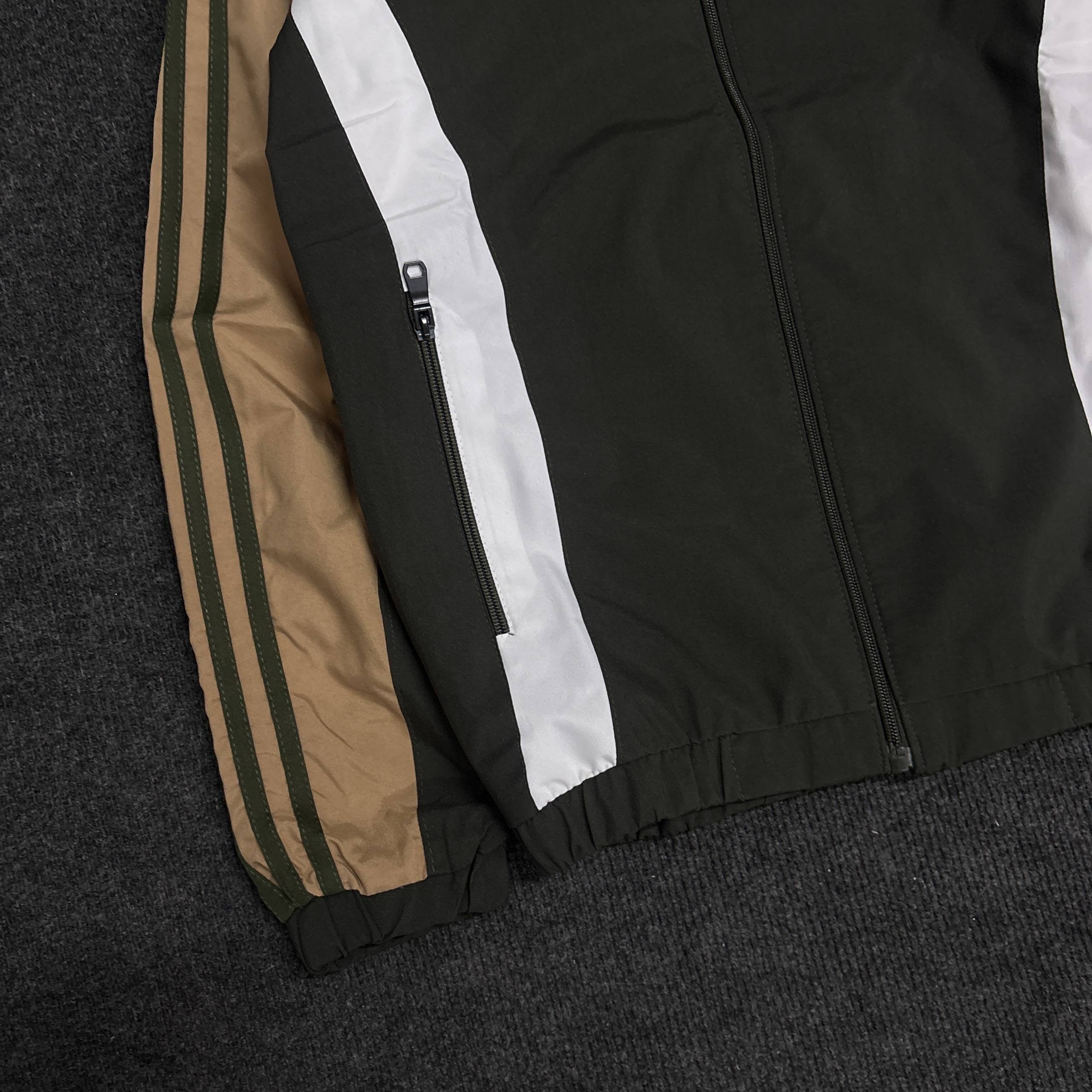 BEIGE GREEN RETRO JACKET