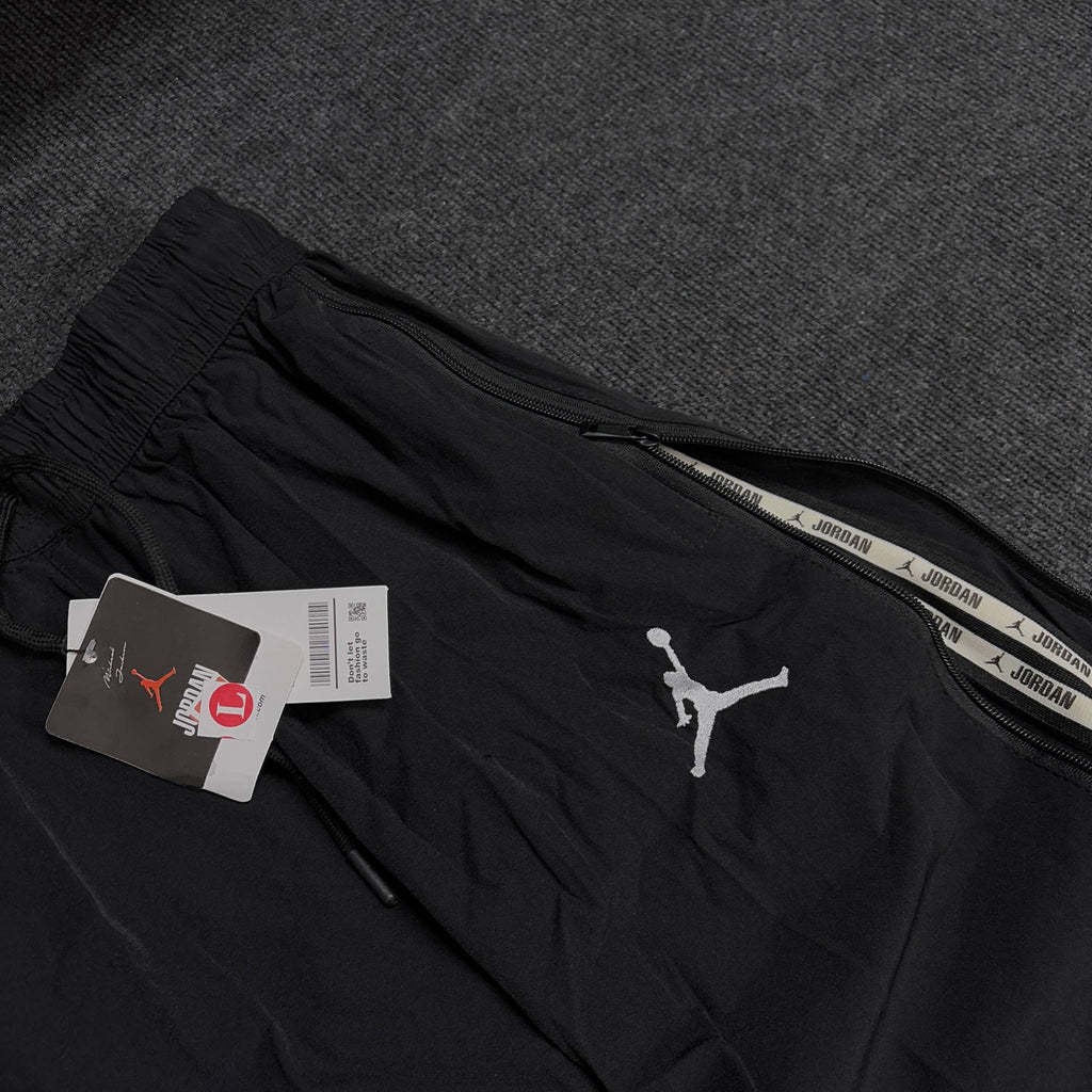 JORDAN BLACK CONVERTIBLE TRACK