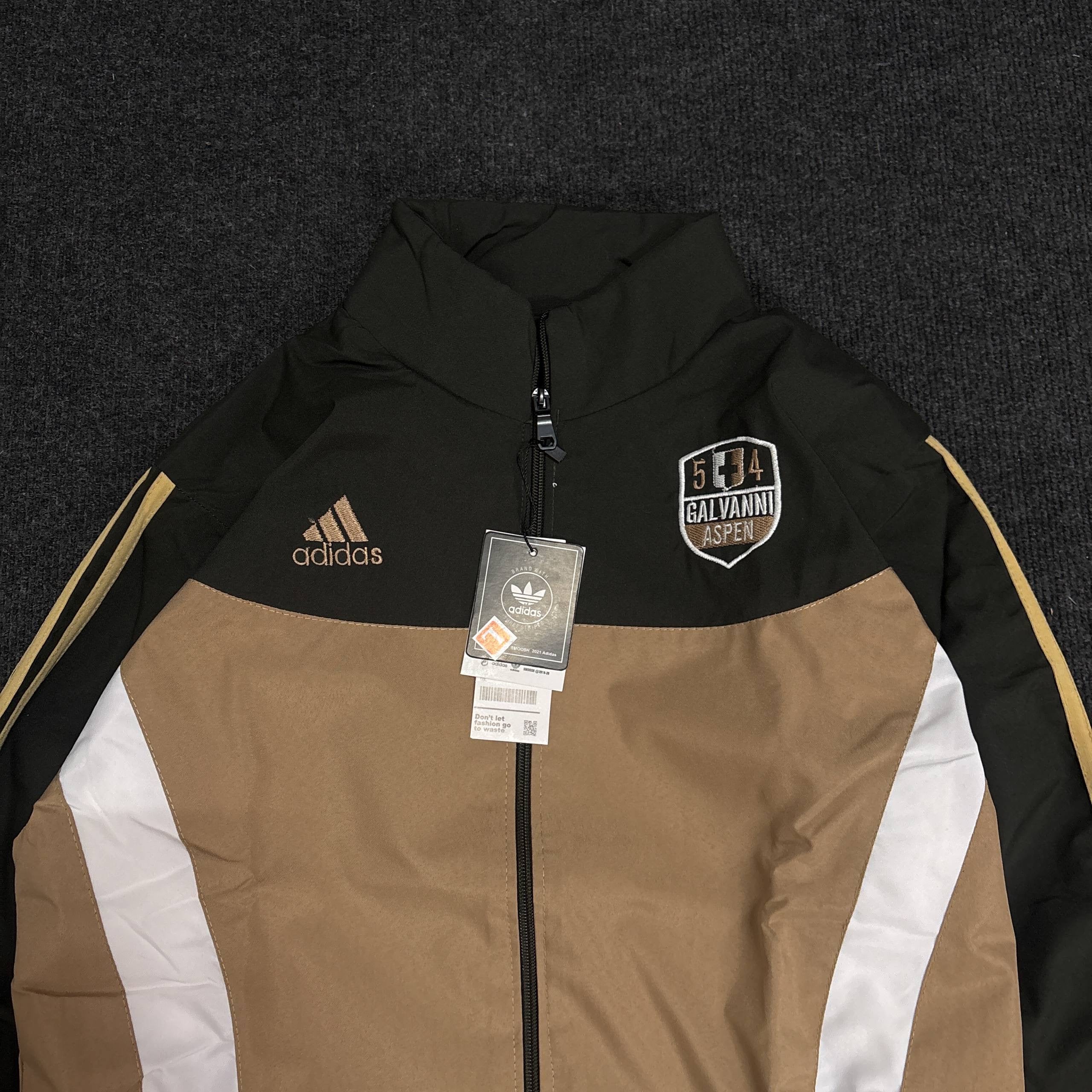 GREEN BEIGE RETRO JACKET