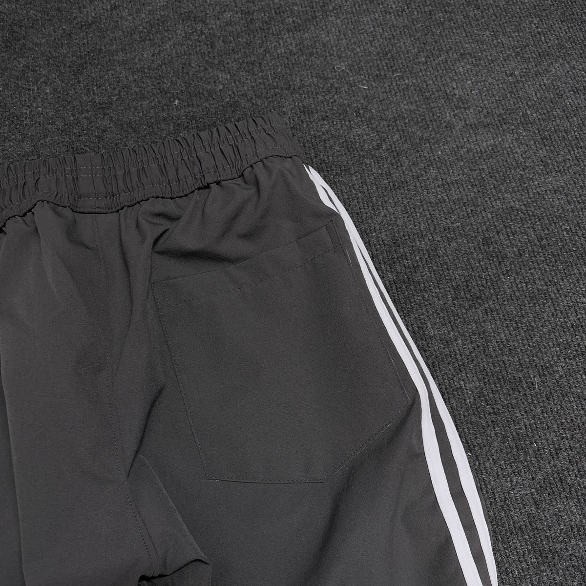 ADIDAS PREMIUM DGREY TRACK