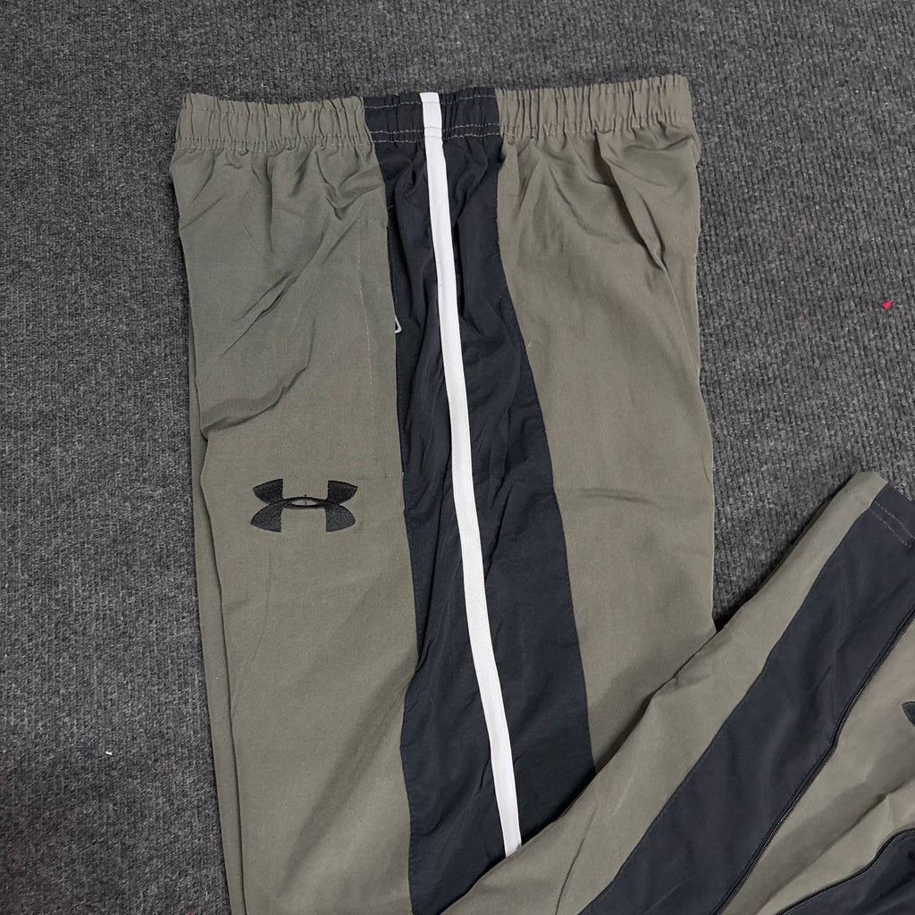 LIGHT GREEN CONVERTIBLE TRACK