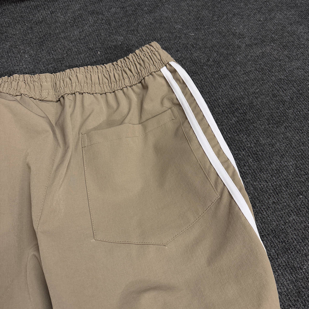 ADIDAS PREMIUM BEIGE TRACK