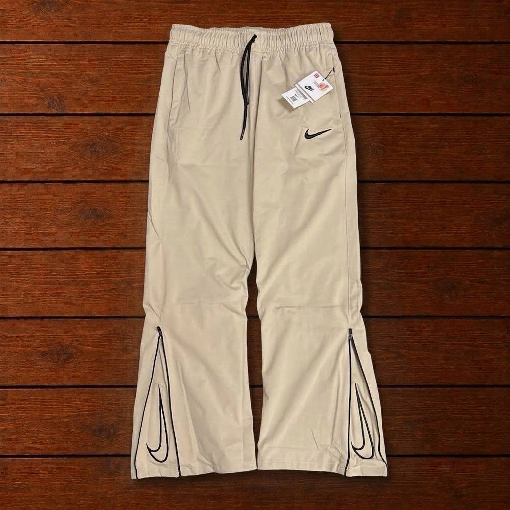 NIKE PREMIUM BEIGE CONVERTIBLE TRACK