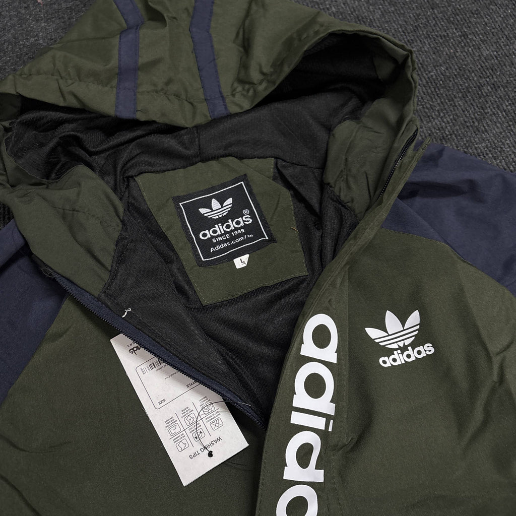 GREEN HOODED JACKET