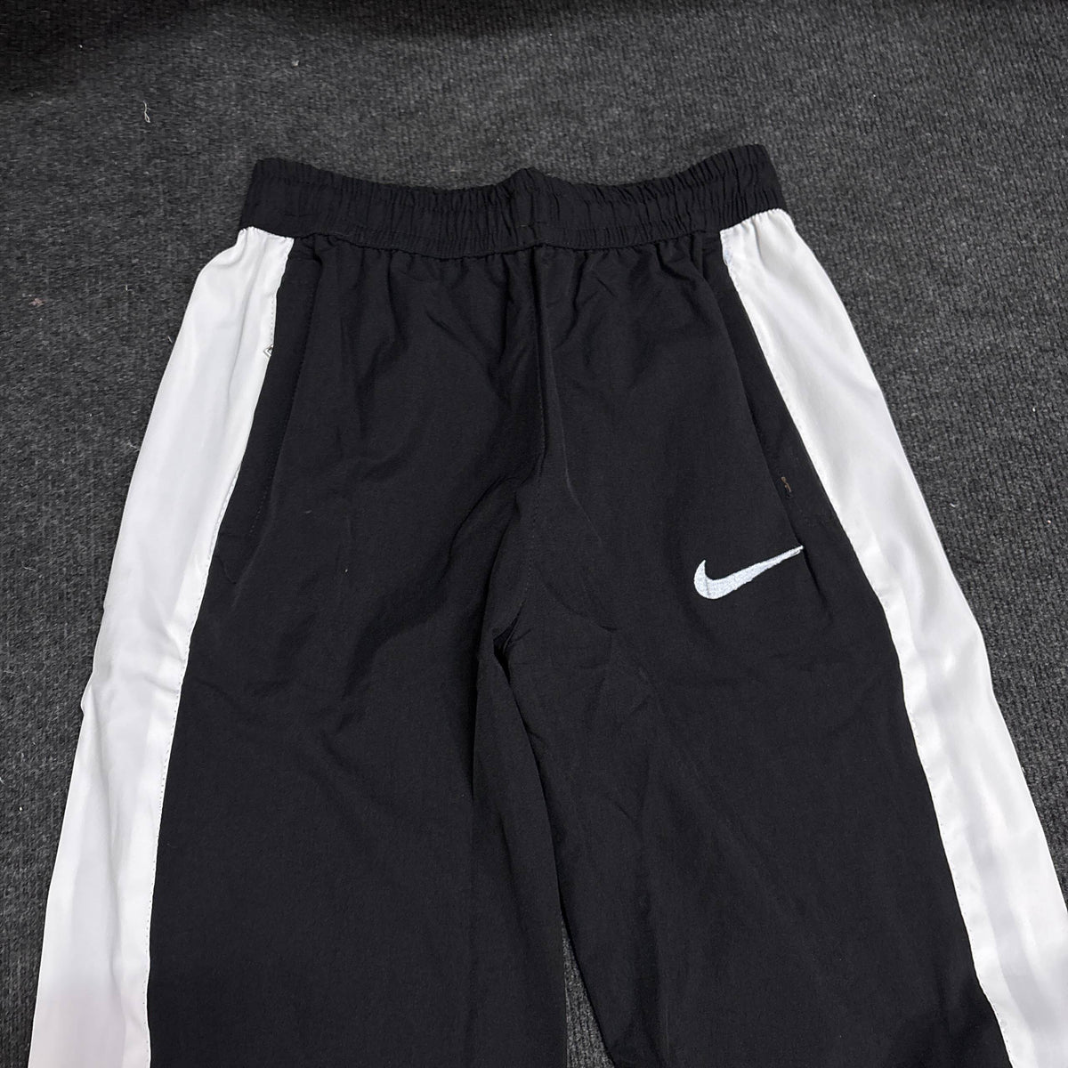 NIKE BLACK CONVERTIBLE TRACK