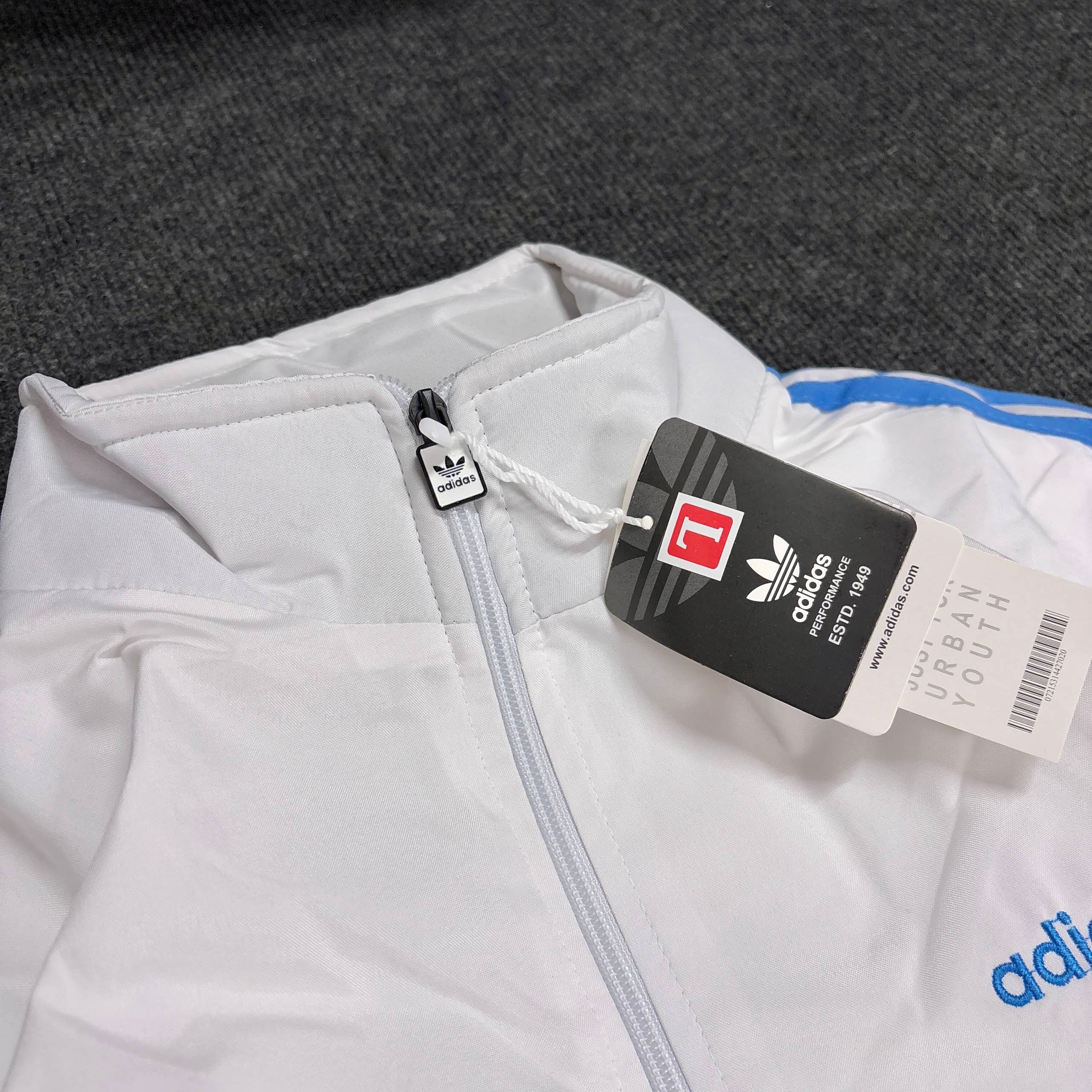 ADIDAS WHITE JACKET
