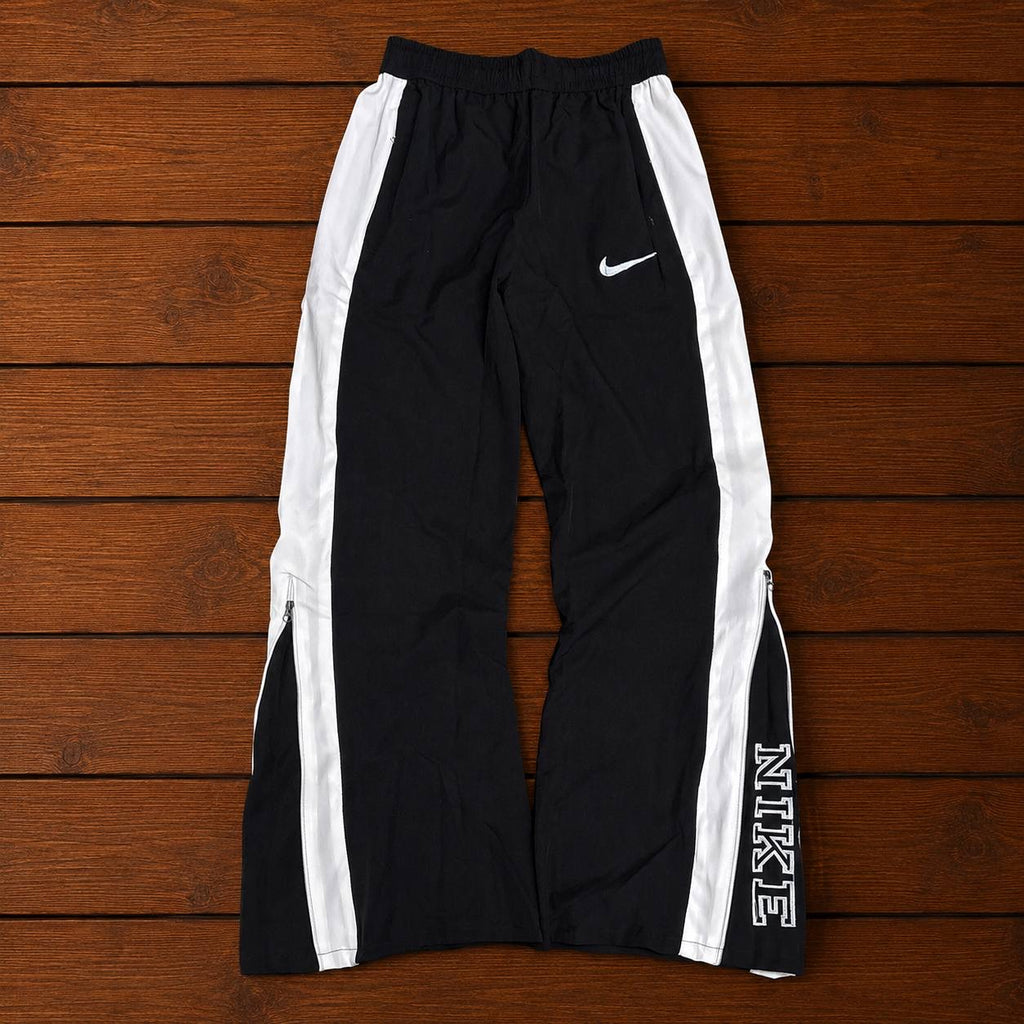 NIKE BLACK CONVERTIBLE TRACK