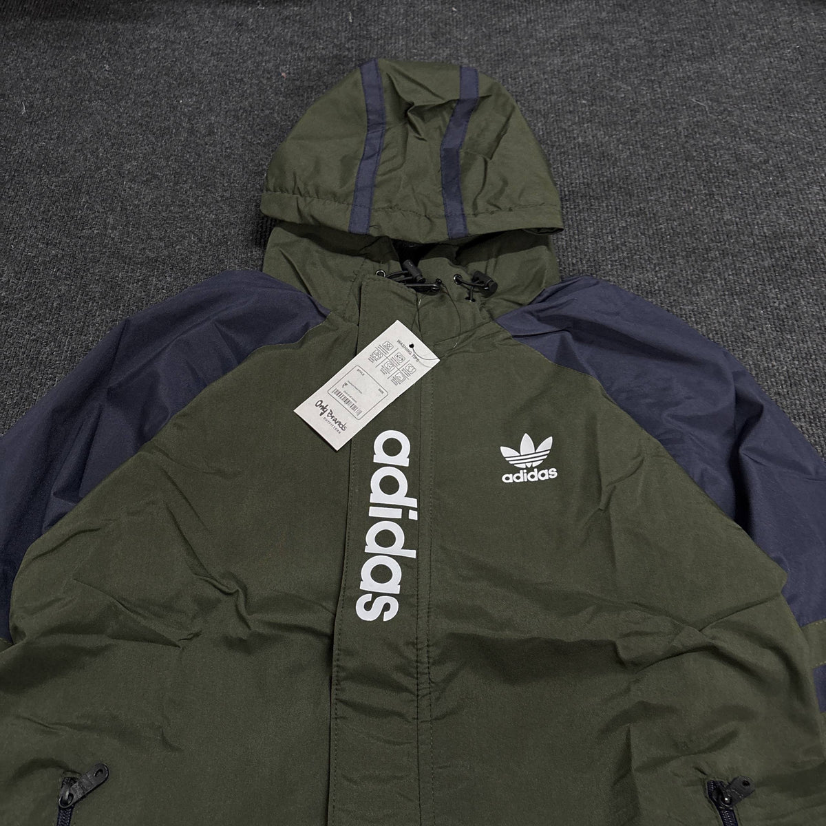 GREEN HOODED JACKET