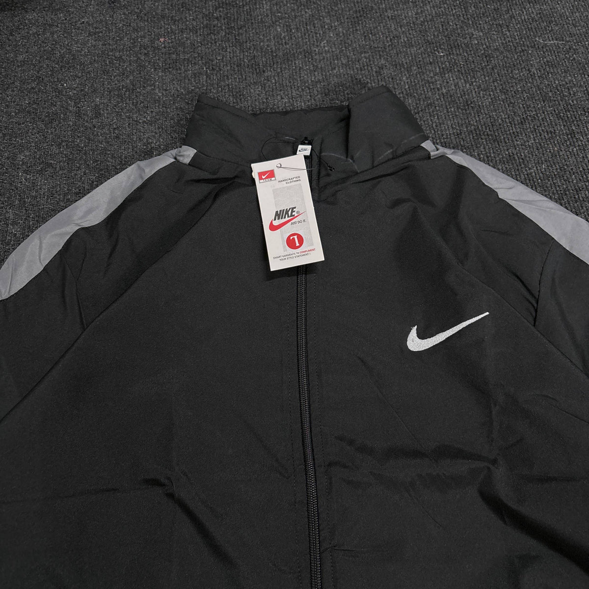 NIKE BLACK GREY JACKET
