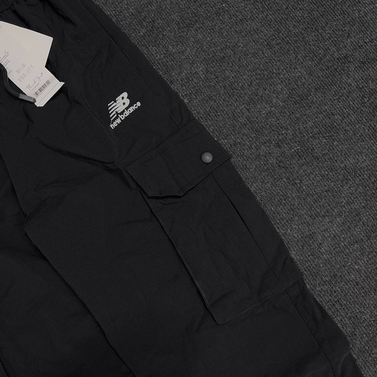 NEW BALANCE CARGO TRACK