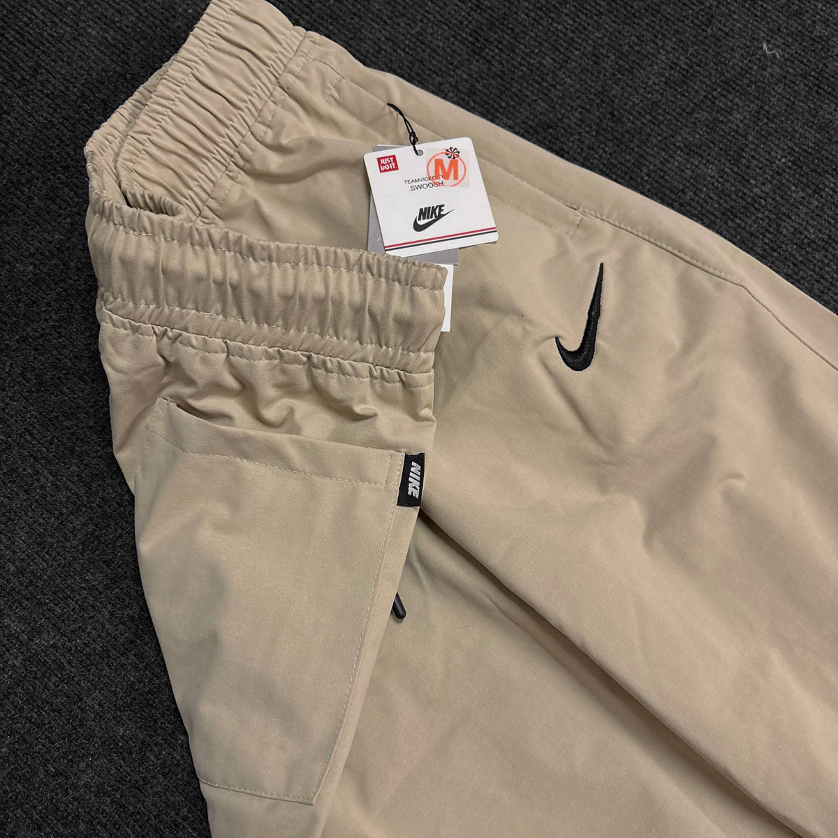NIKE PREMIUM BEIGE CONVERTIBLE TRACK