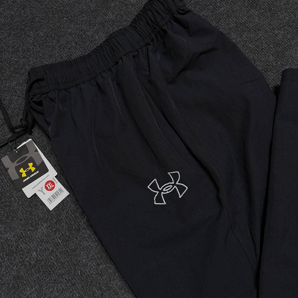UNDR ARMR BLACK TRACK