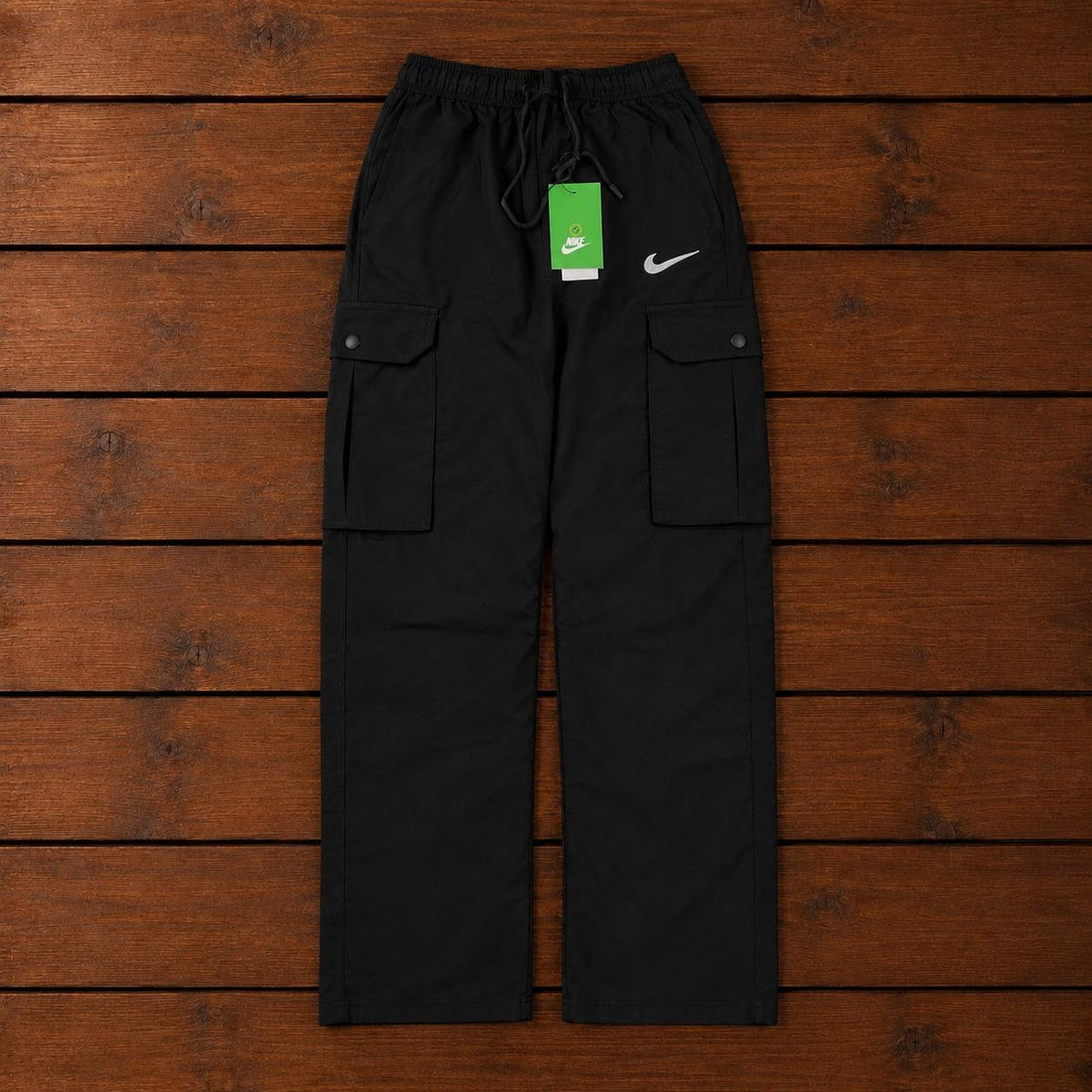 NIKE CARGO TRACK