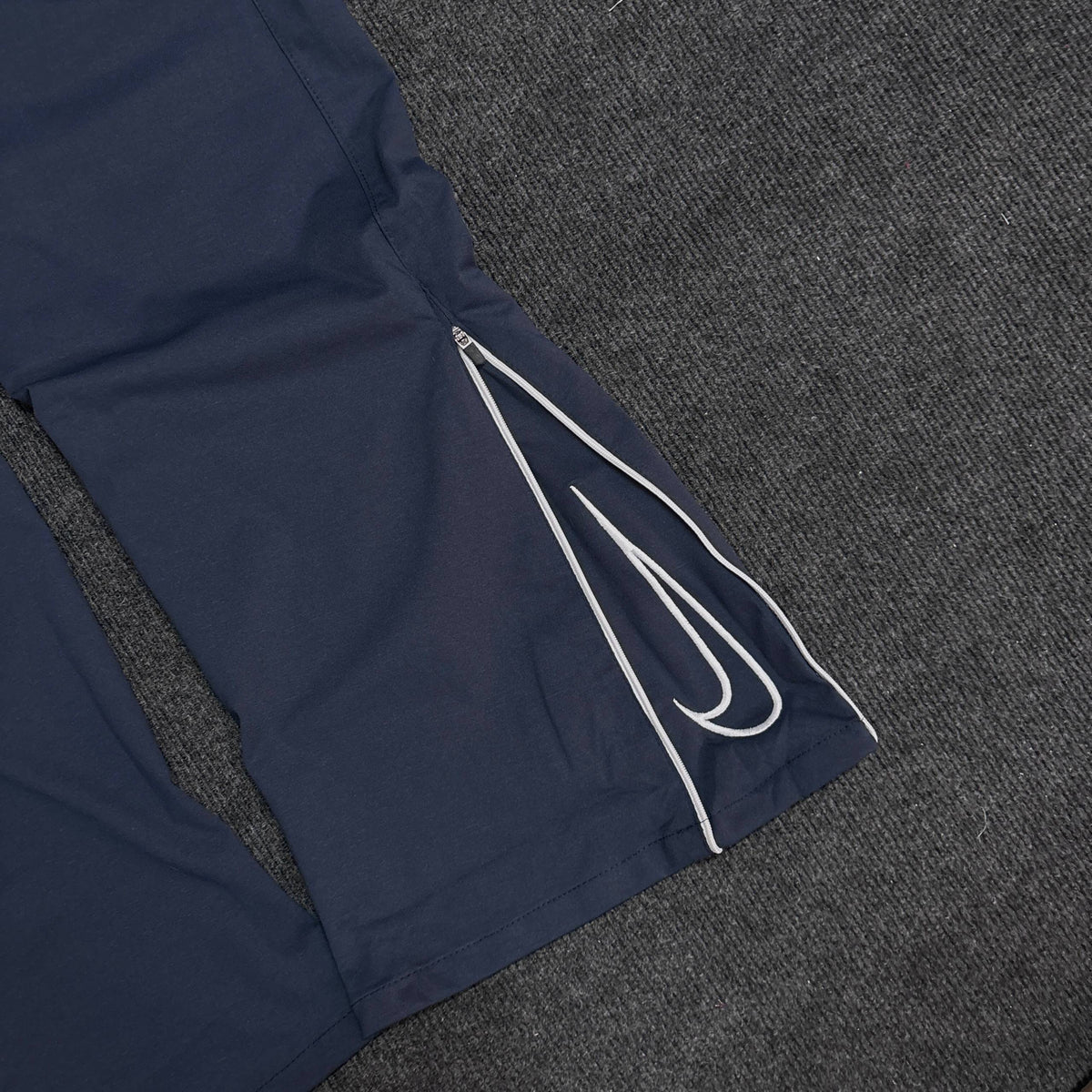 NIKE PREMIUM DBLUE CONVERTIBLE TRACK