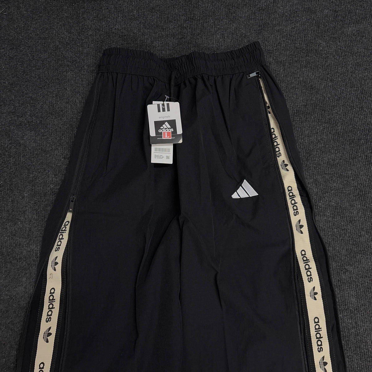 ADIDAS BLACK CONVERTIBLE TRACK