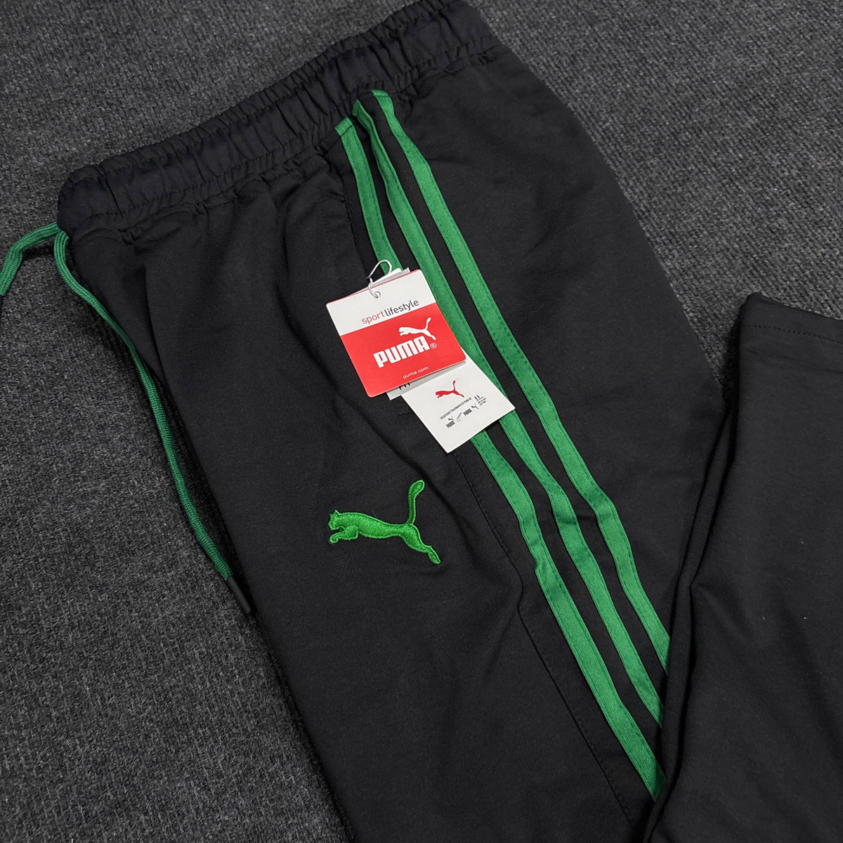 BLACK PUMA PREMIUM TRACK