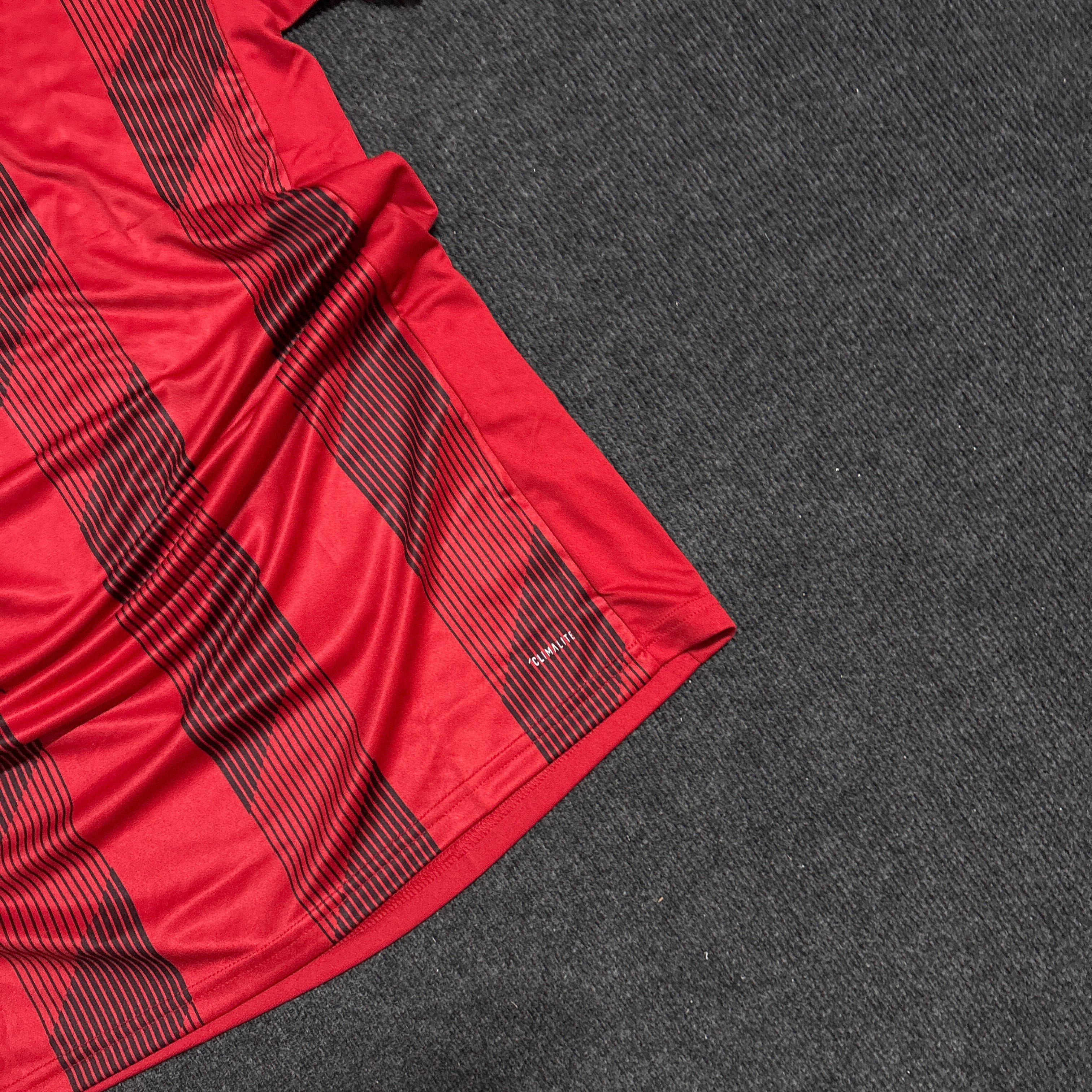 ADIDS RED BLACK LINE