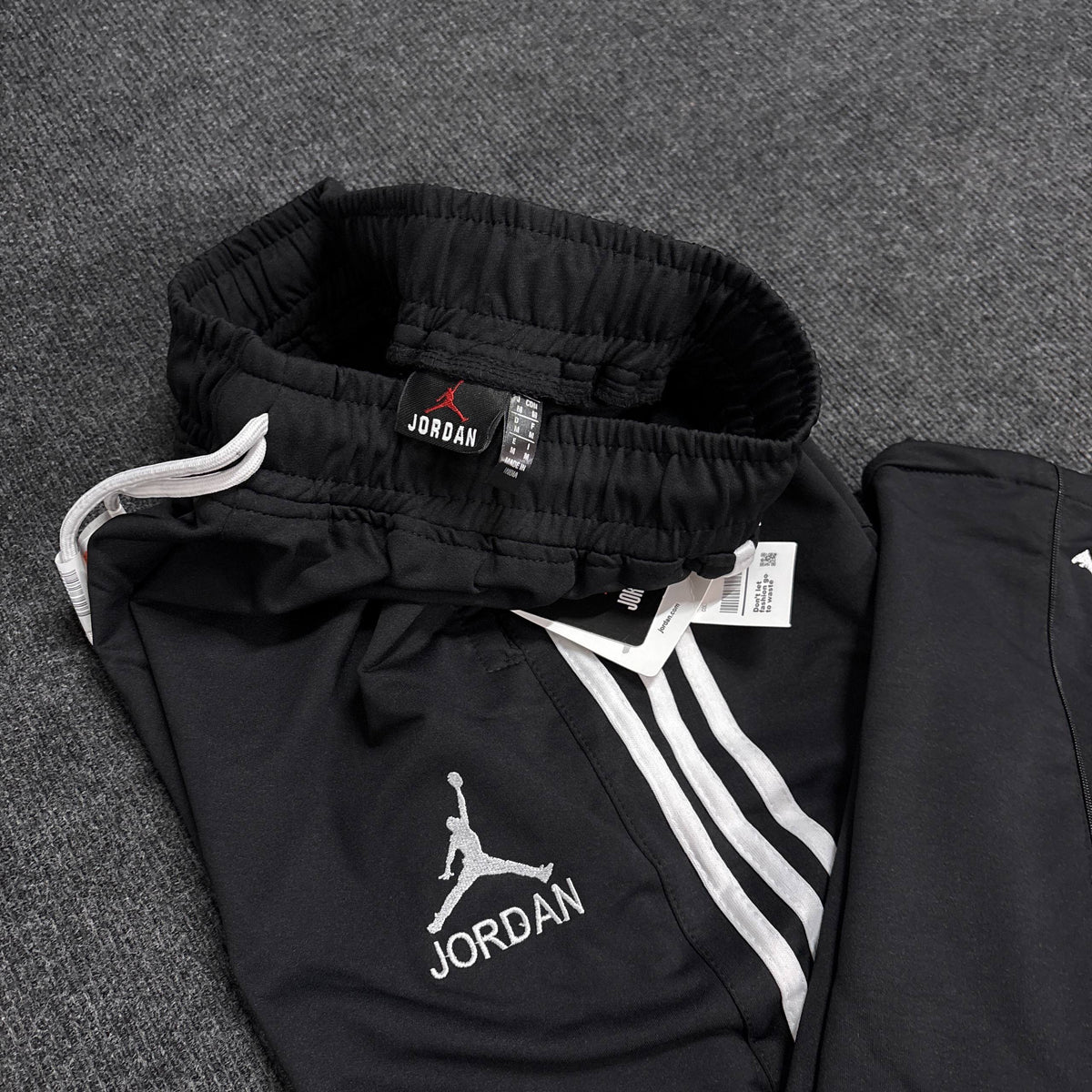 JORDAN BLACK SERIES TRACKPANT
