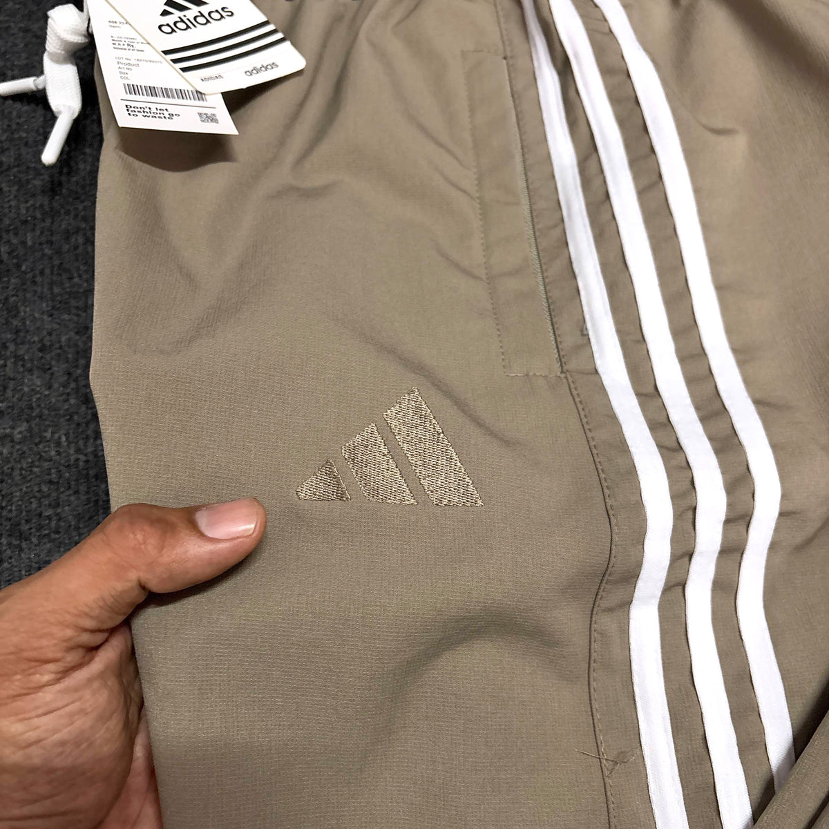 ADIDAS PREMIUM BEIGE TRACK
