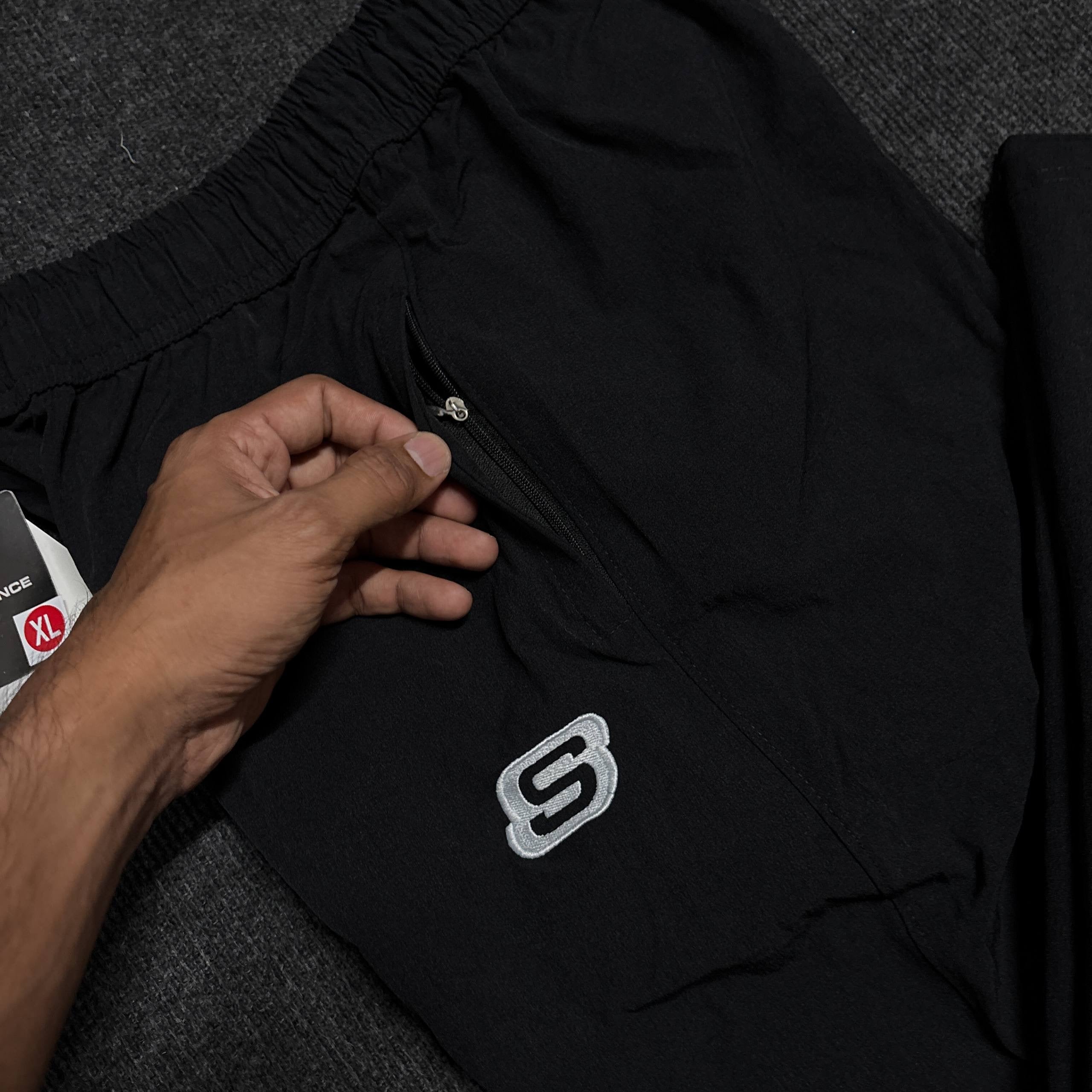 SKETCHERS BLACK TRACK