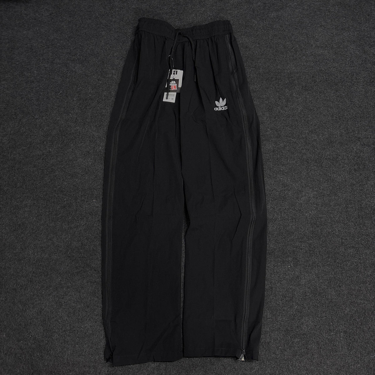 ADIDAS BLACK CONVERTIBLE TRACK