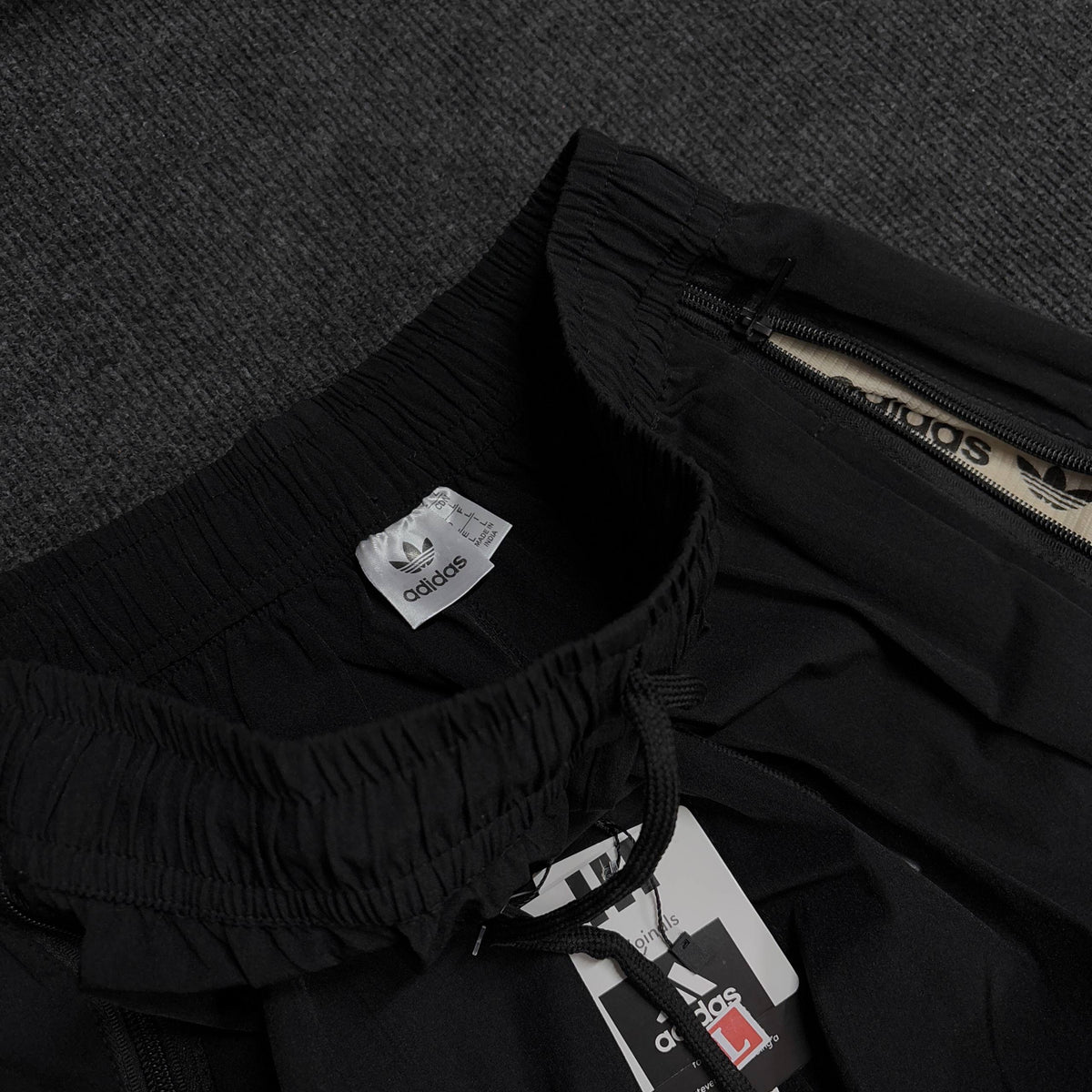 ADIDAS BLACK CONVERTIBLE TRACK