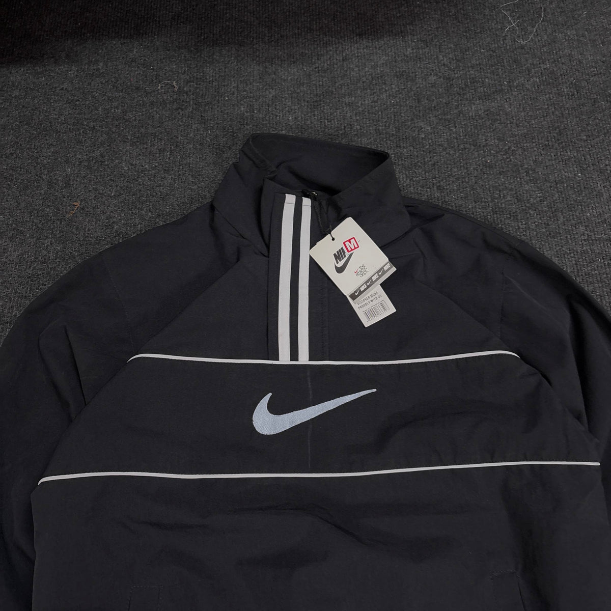 NIKE BLACK JACKET