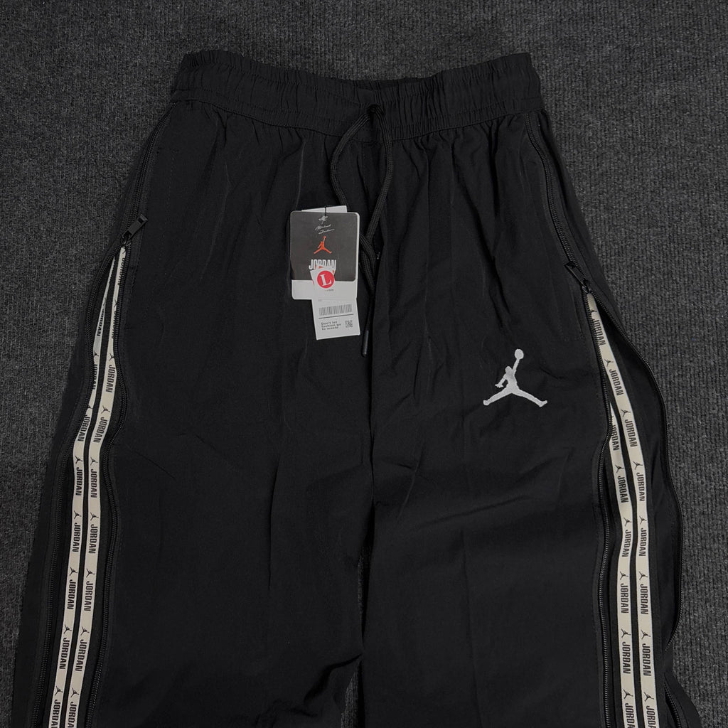 JORDAN BLACK CONVERTIBLE TRACK