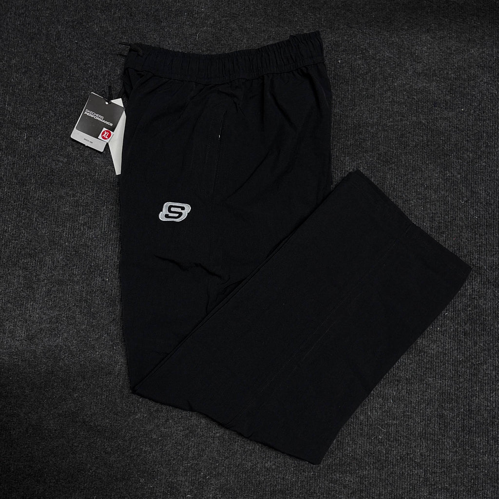 SKETCHERS BLACK TRACK