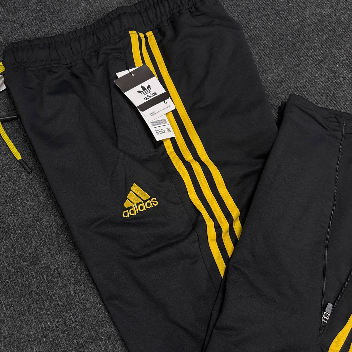 ADIDAS BLACK PREMIUM TRACK