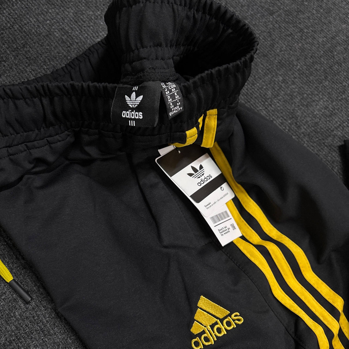 ADIDAS BLACK PREMIUM TRACK