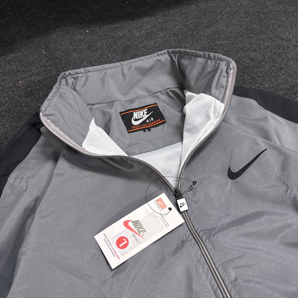 NIKE GREY BLACK JACKET