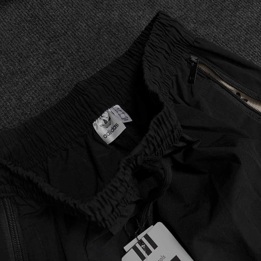 ADIDAS BLACK CONVERTIBLE TRACK