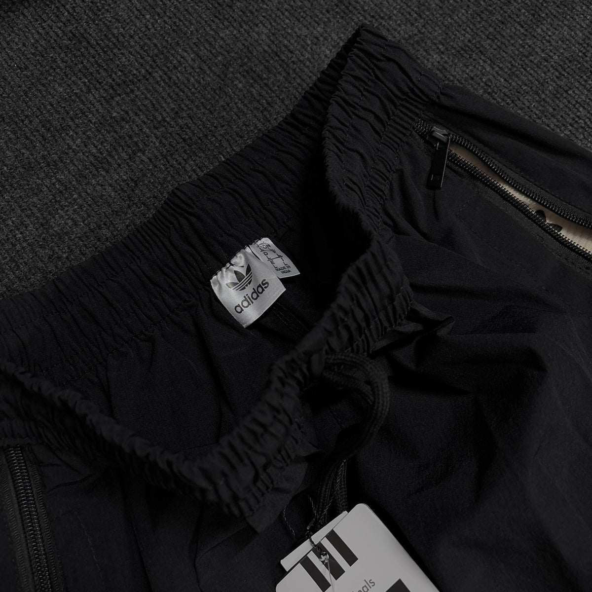 ADIDAS BLACK CONVERTIBLE TRACK