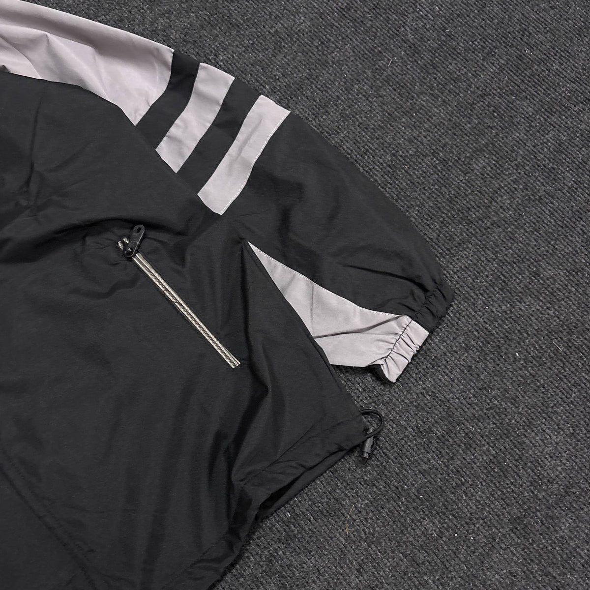 BLACK HOODED JACKET