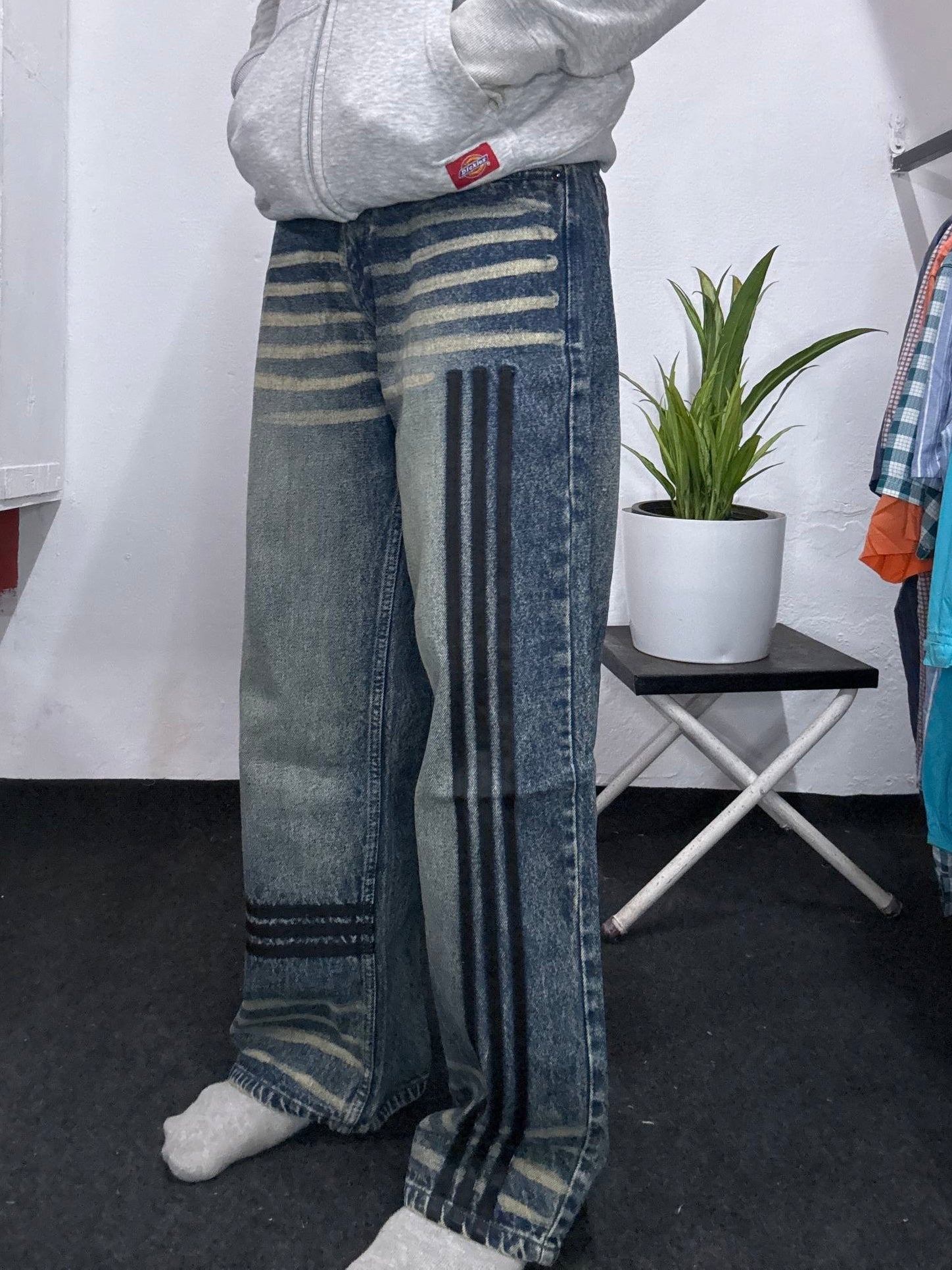VINTAGE STRIPPED DENIM