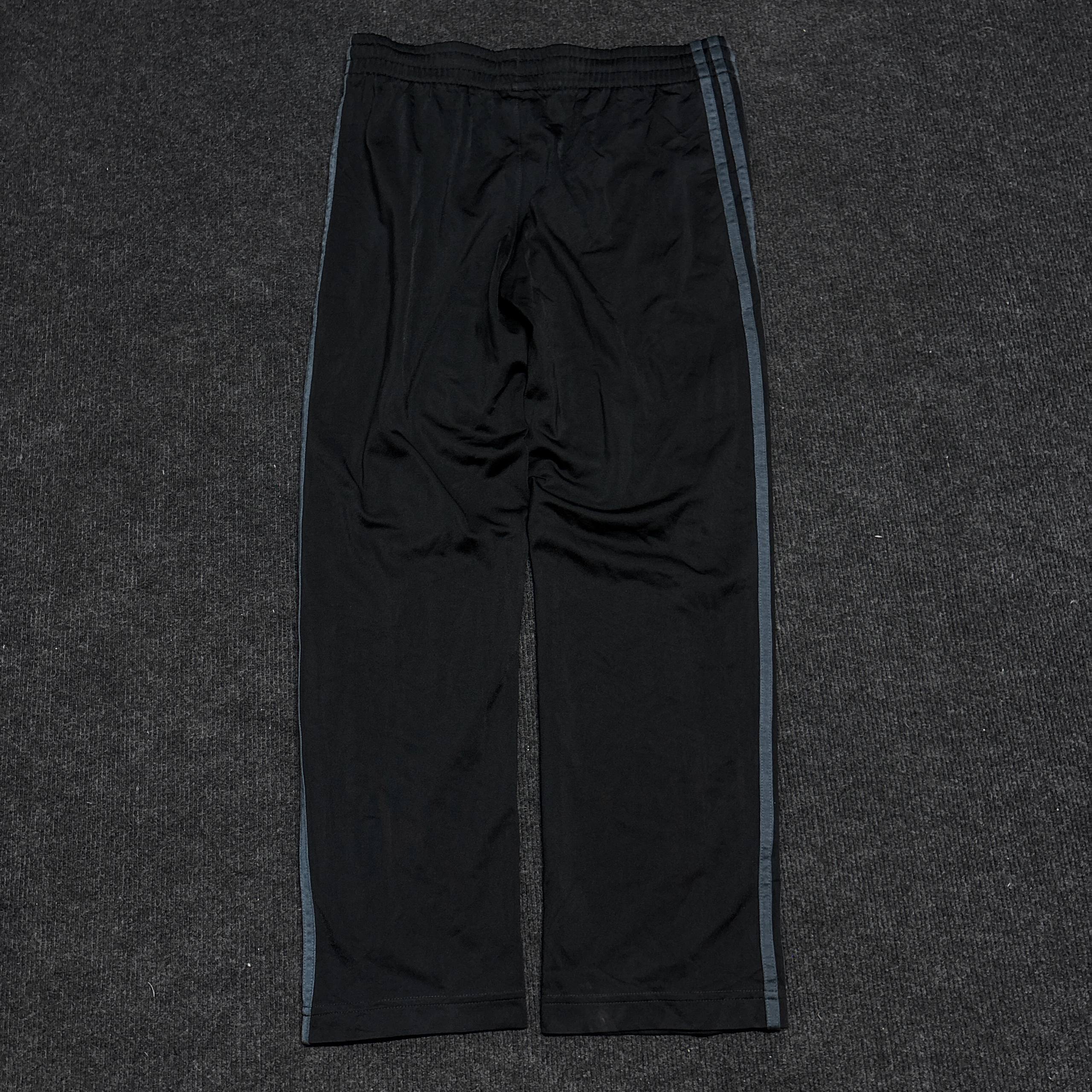 ADIDS BLACK TRACKPANT