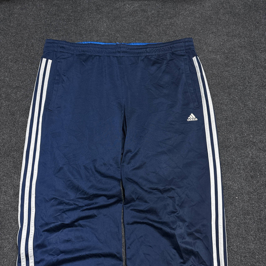 ADIDS BLUE TRACK