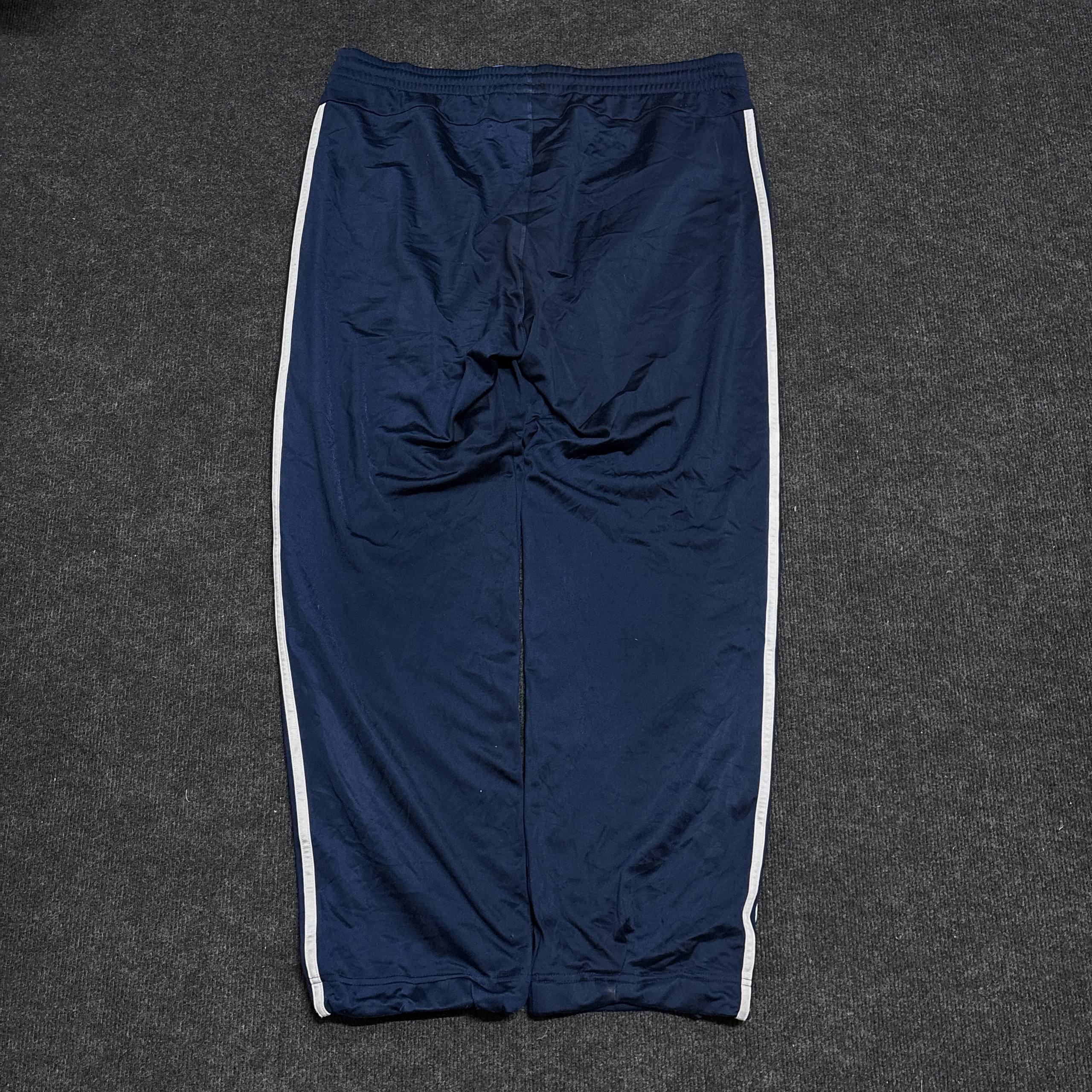 ADIDS BLUE TRACK