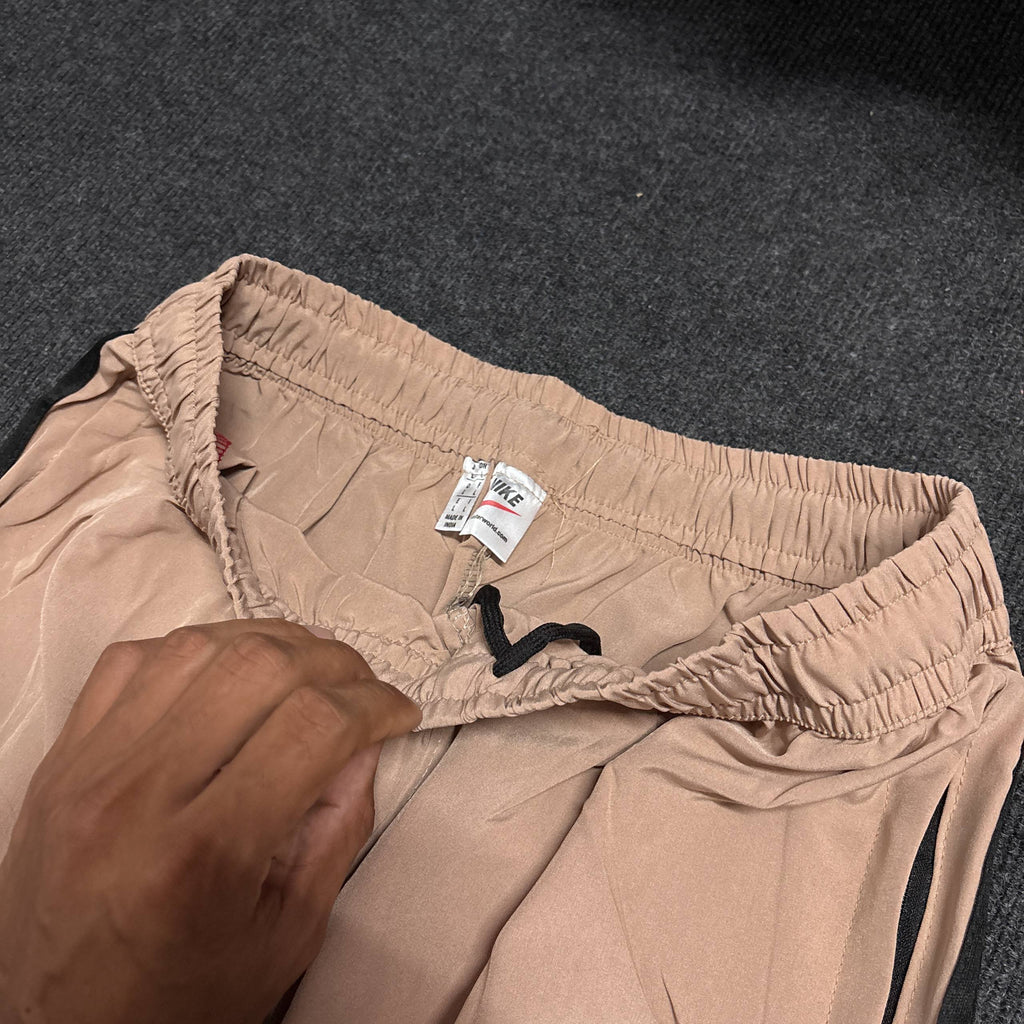 NIKE TRACK PANT