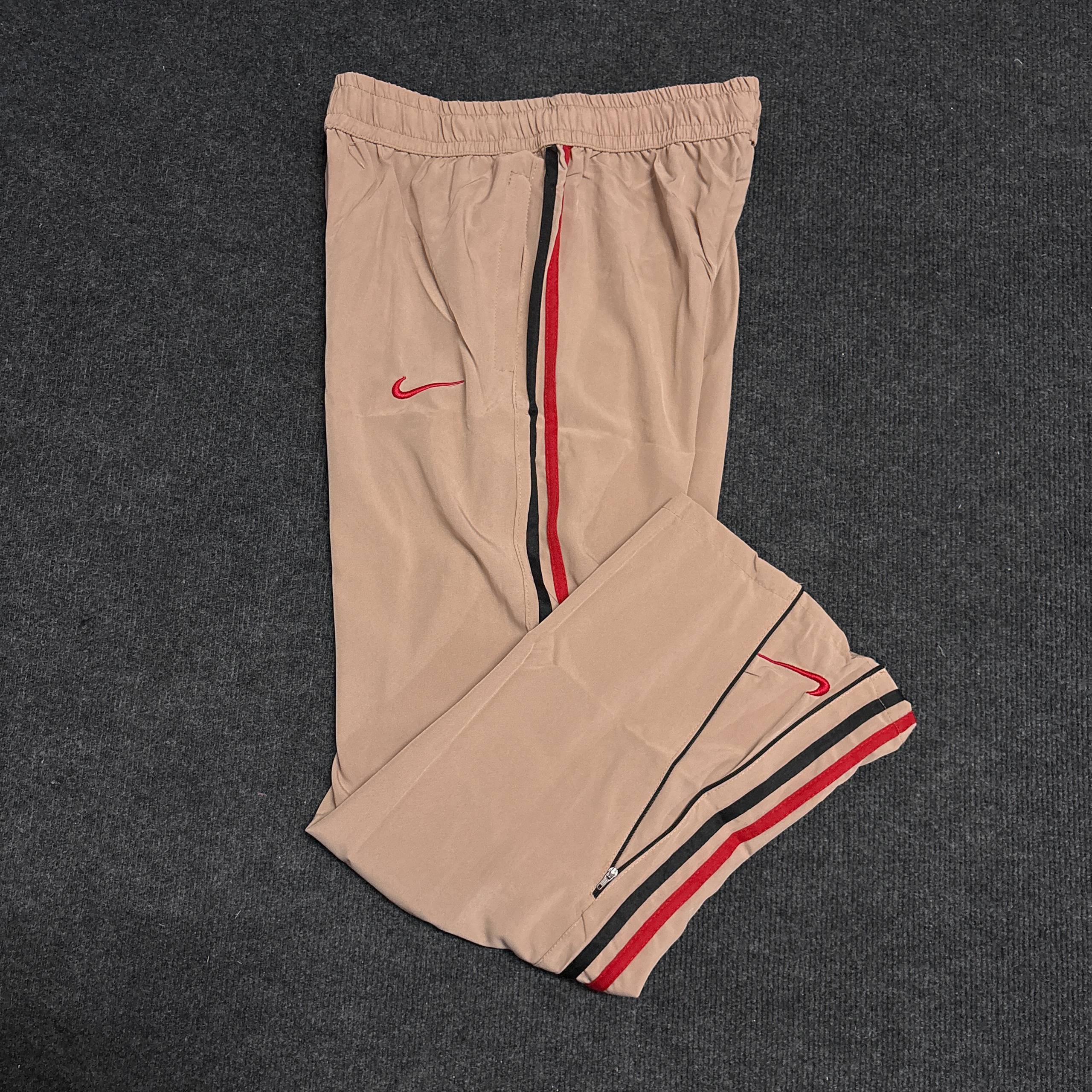 NIKE TRACK PANT