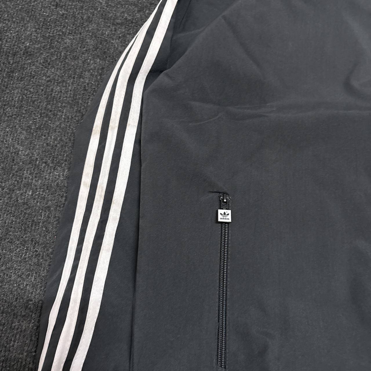 ADIDAS DARK GREY