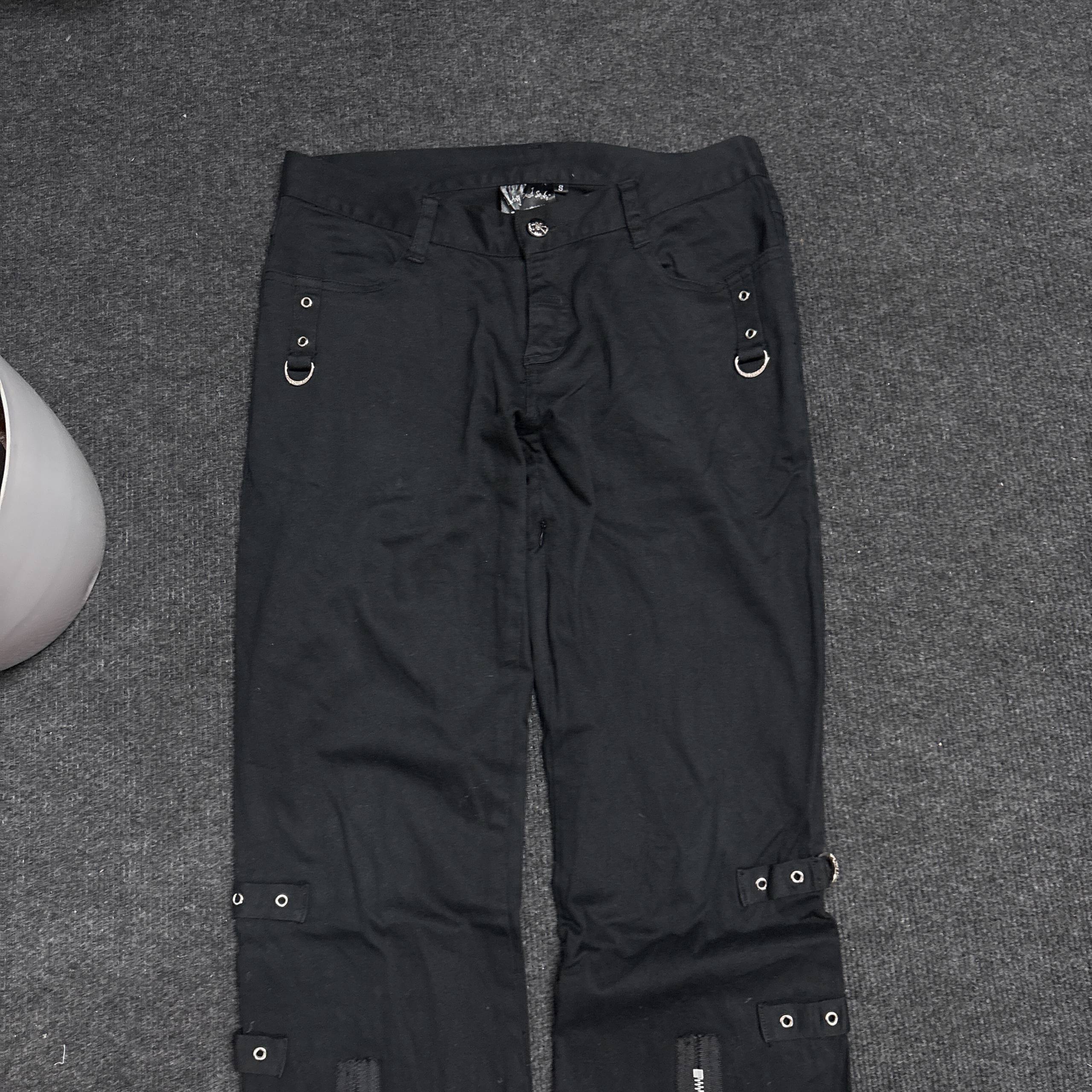 BLACK Y2K DENIM