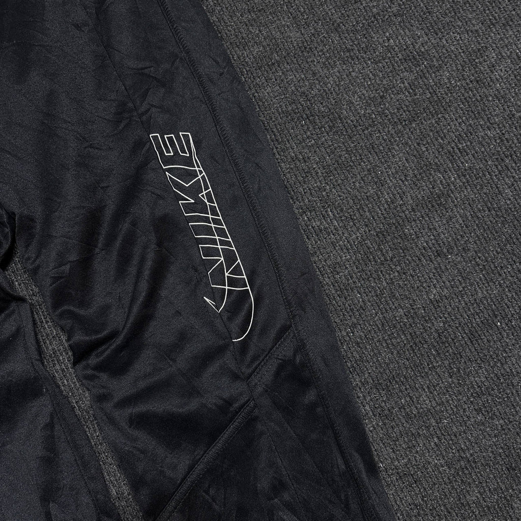 Nike black track
