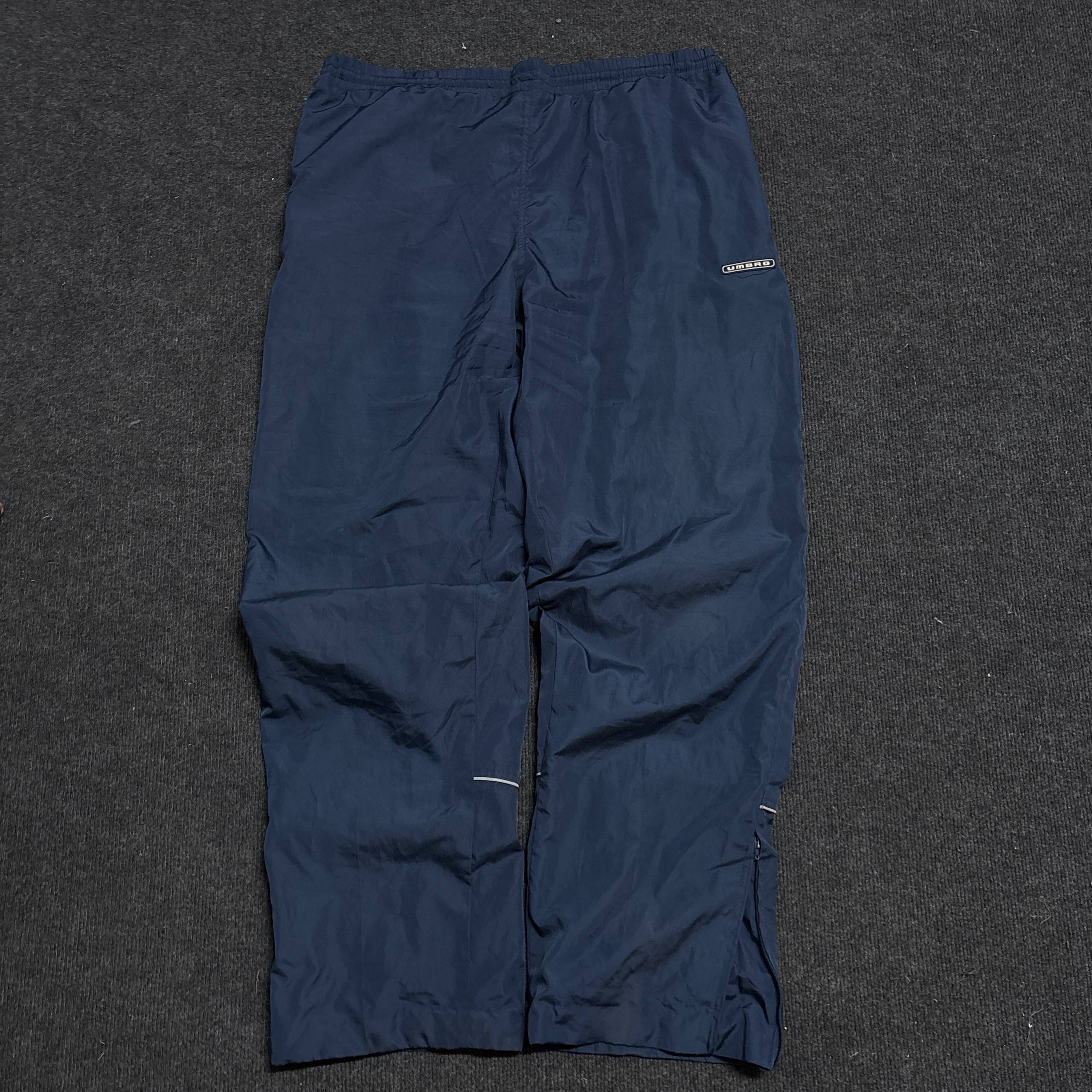 UMBRO BLUE TRACK