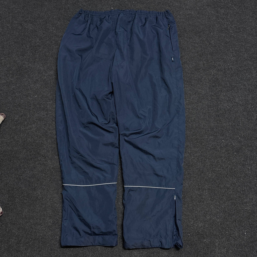 UMBRO BLUE TRACK