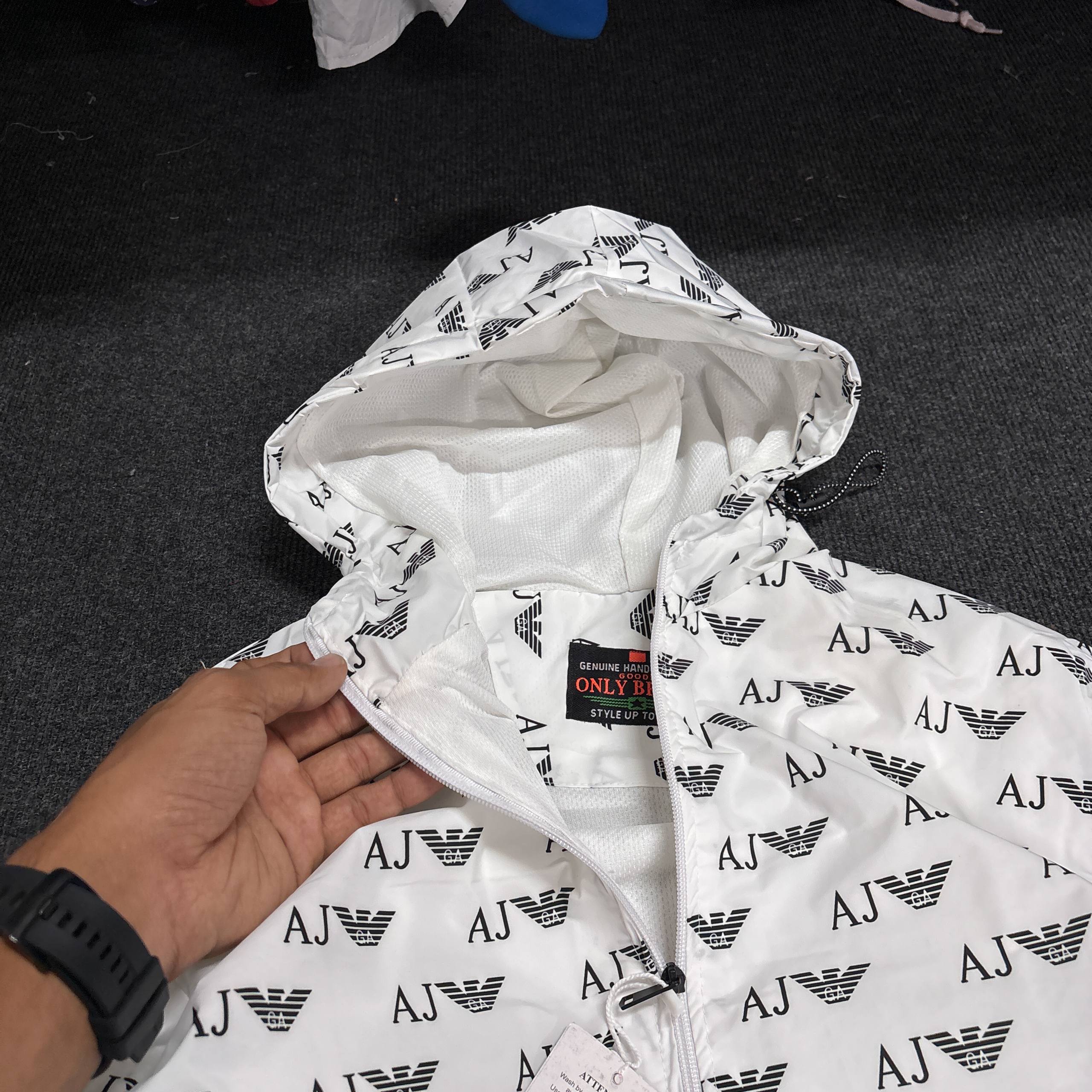 ARMANI PREMIUM WHITE
